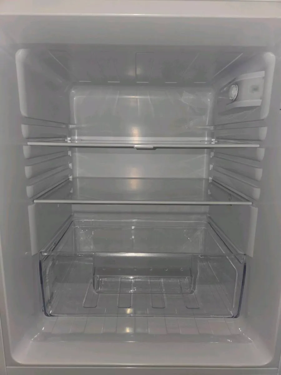 Candy

Candy 136.5cm Fridge Freezer - White - Image 3