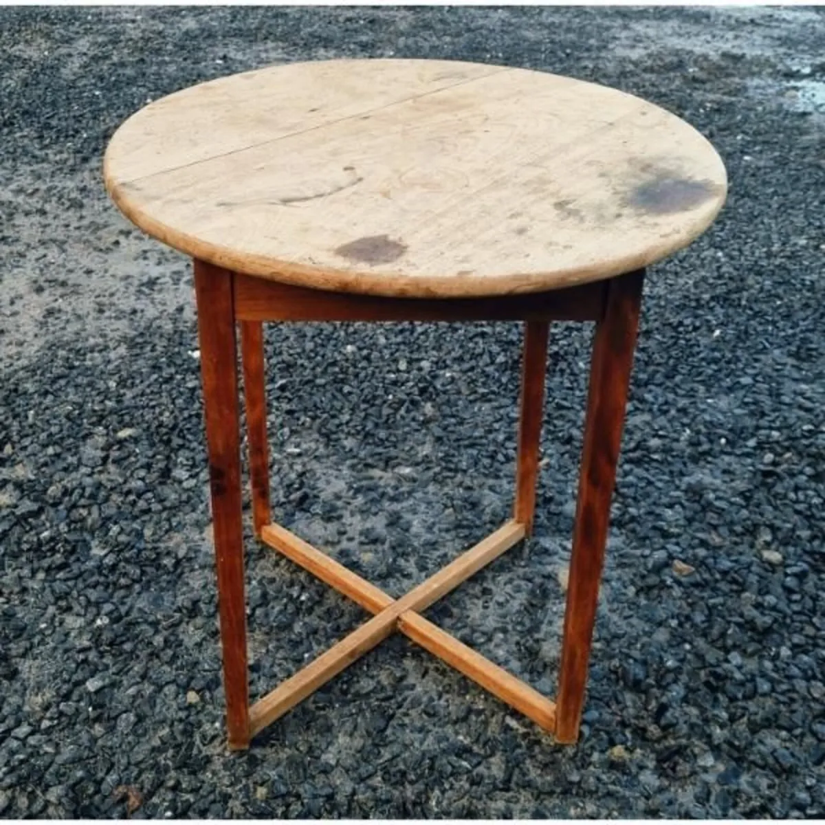 Circular Side Table KAS1014 - Image 1