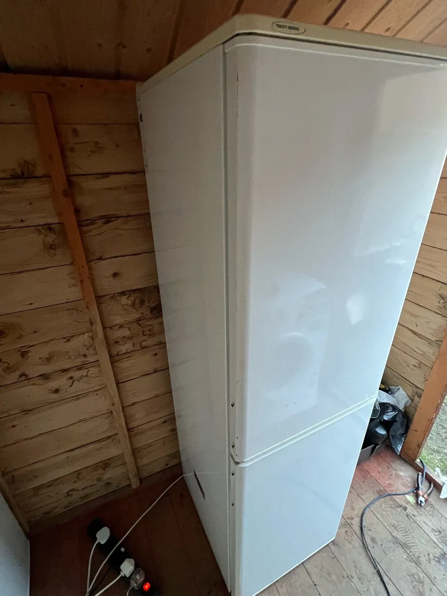 Fridge freezer - Image 2