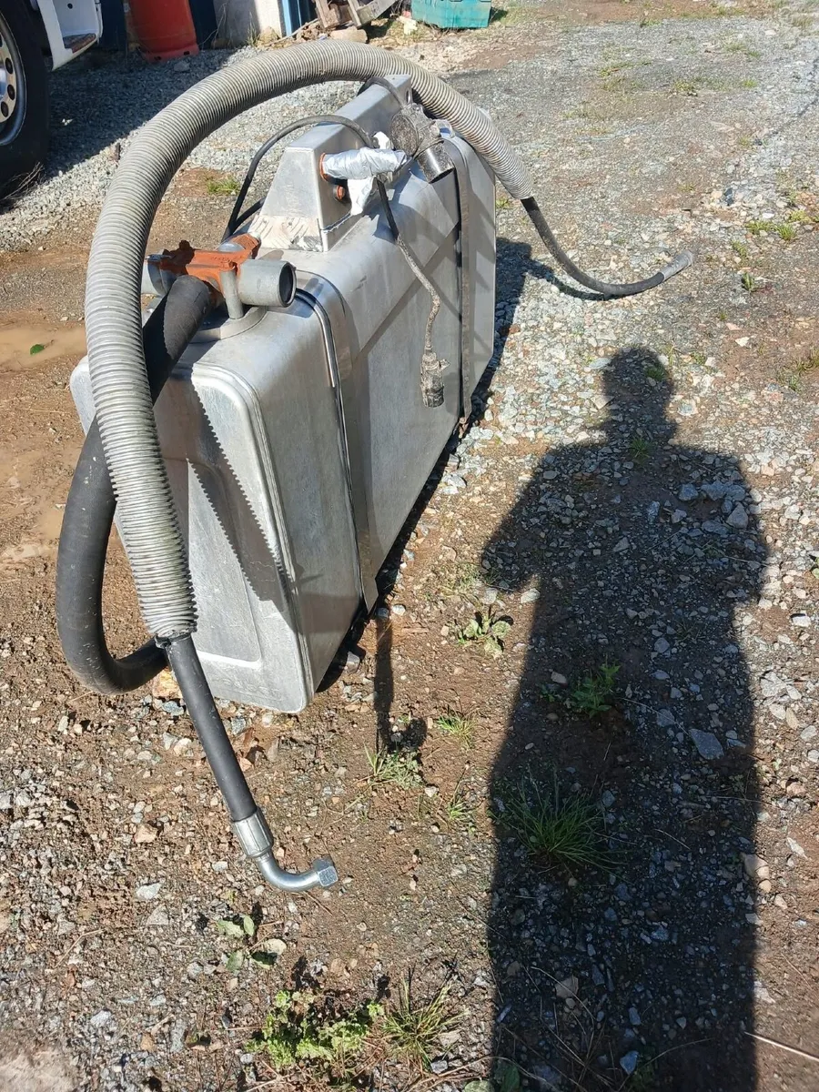Tipping Gear - Image 4