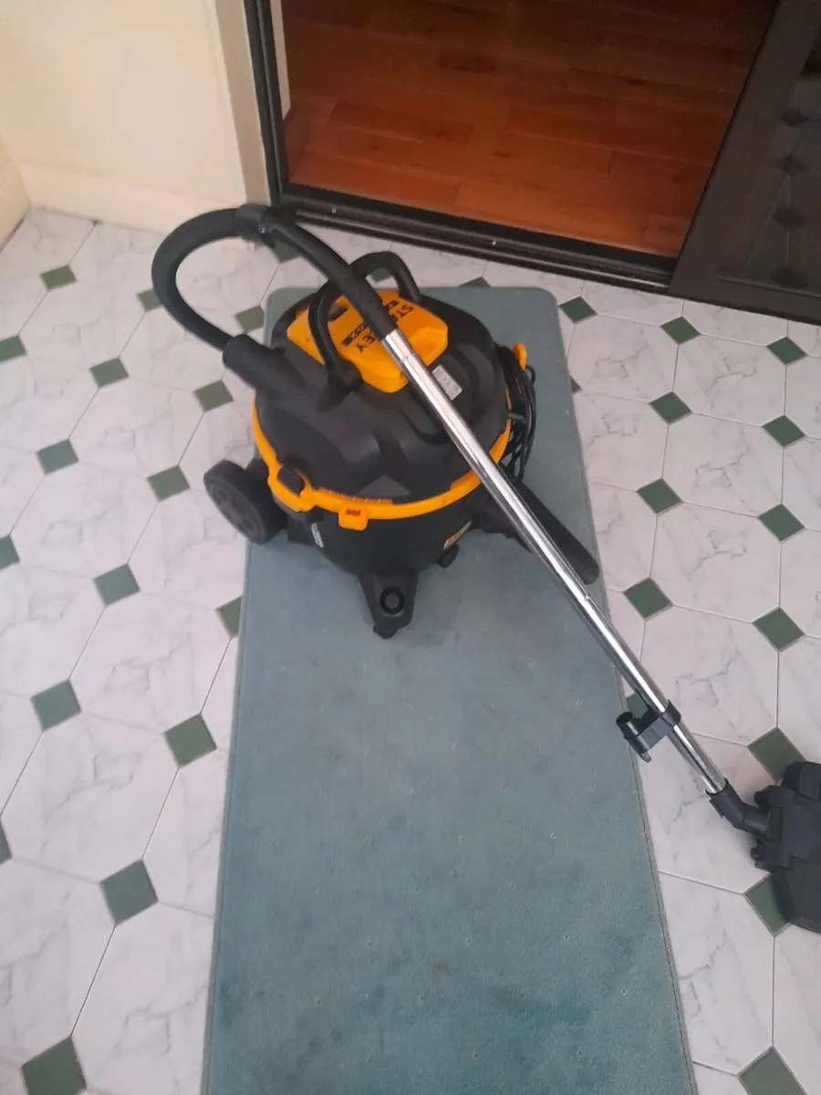 Hoover - Image 1
