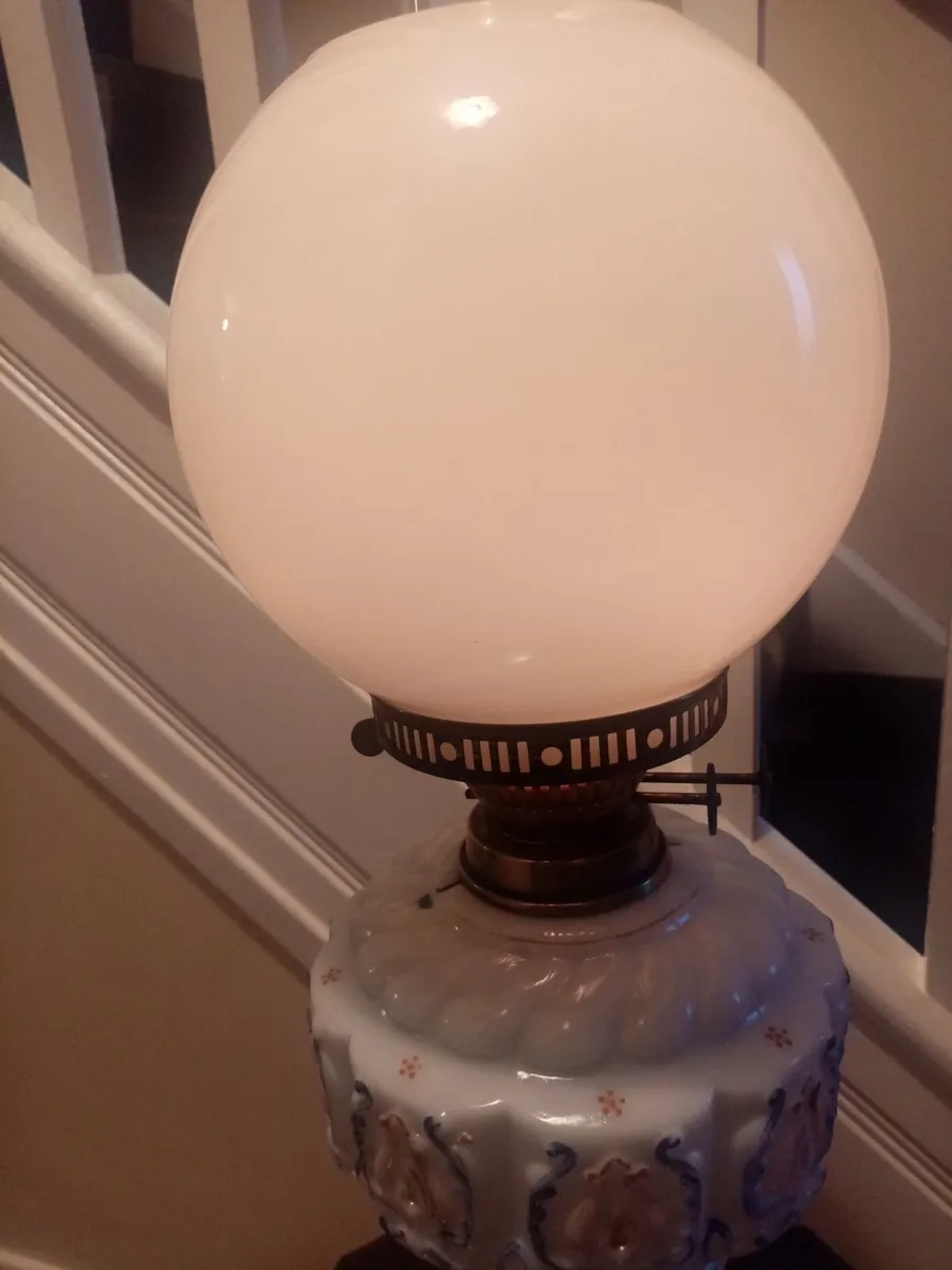 Victorian Oil Lamp - Image 3
