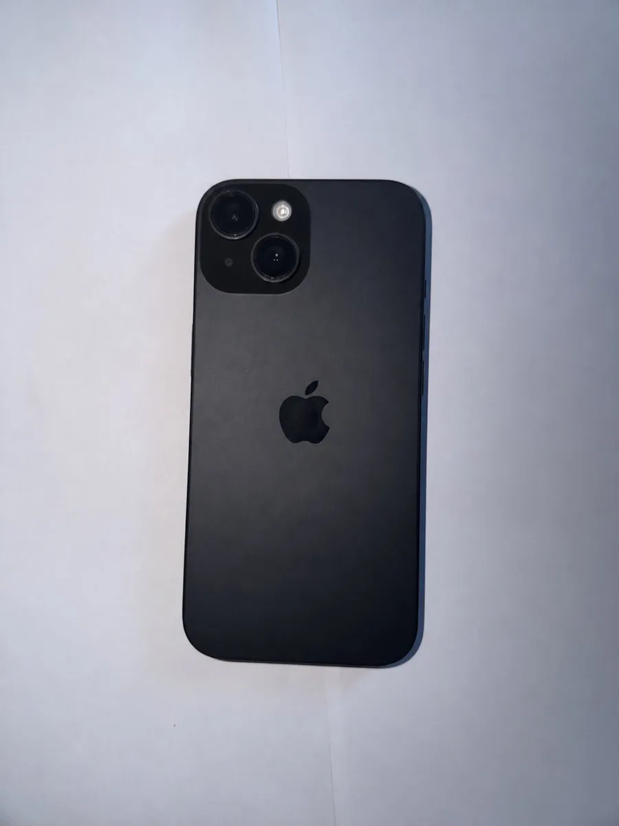 iPhone 15 128gb - Image 1