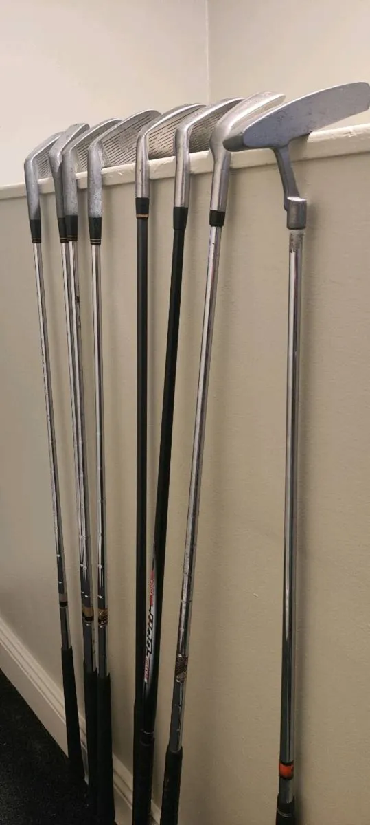 Starter Golf Set with Inesis Bag - Image 3
