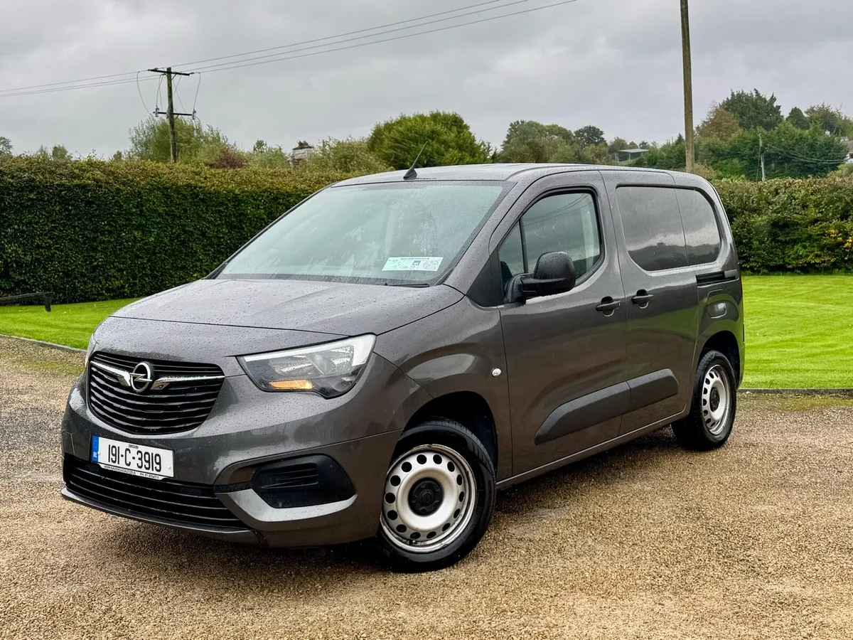 2019 Opel Combo Sportive Cargo 130 BHP - Image 1