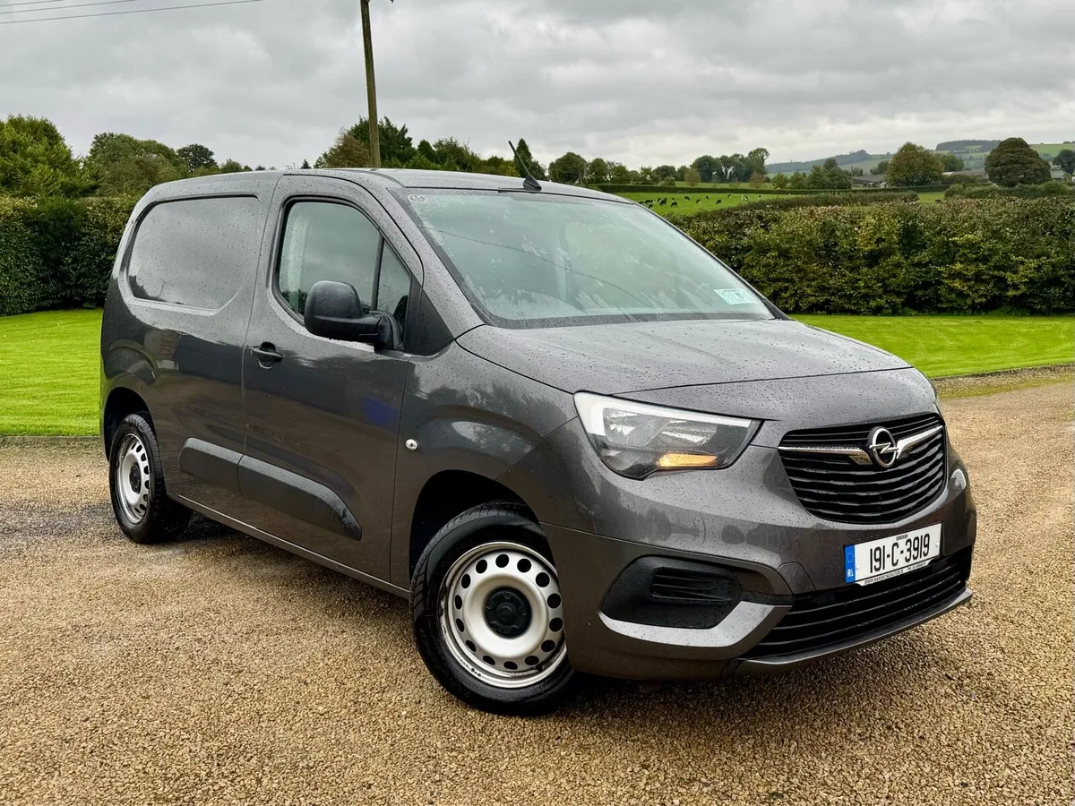 2019 Opel Combo Sportive Cargo 130 BHP - Image 3