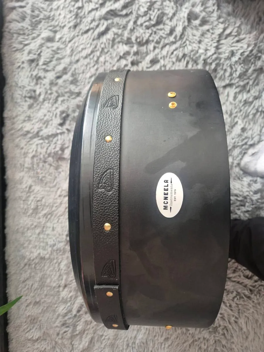The mcneela 16" deep rim performance bodhran - Image 1