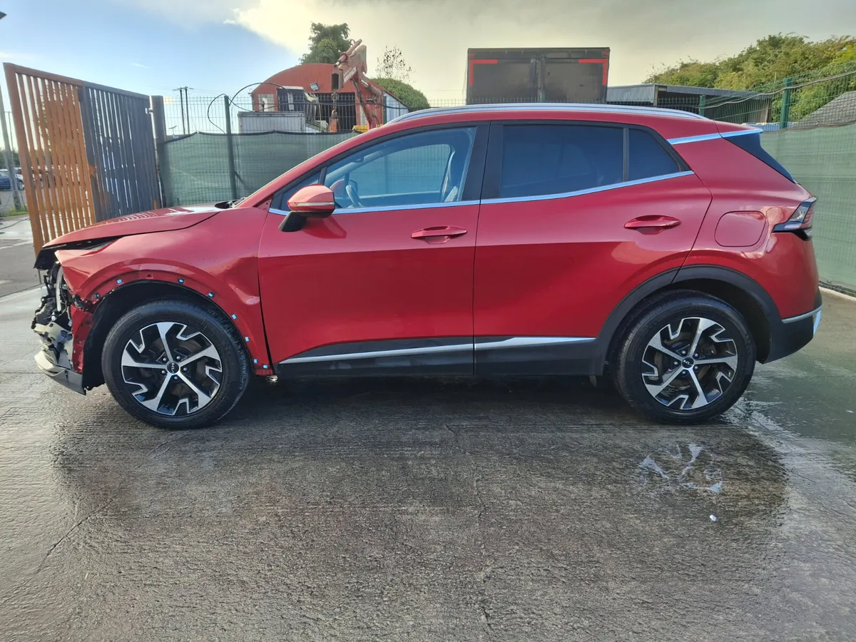 232 Kia Sportage  Diesel .light Damage - Image 3