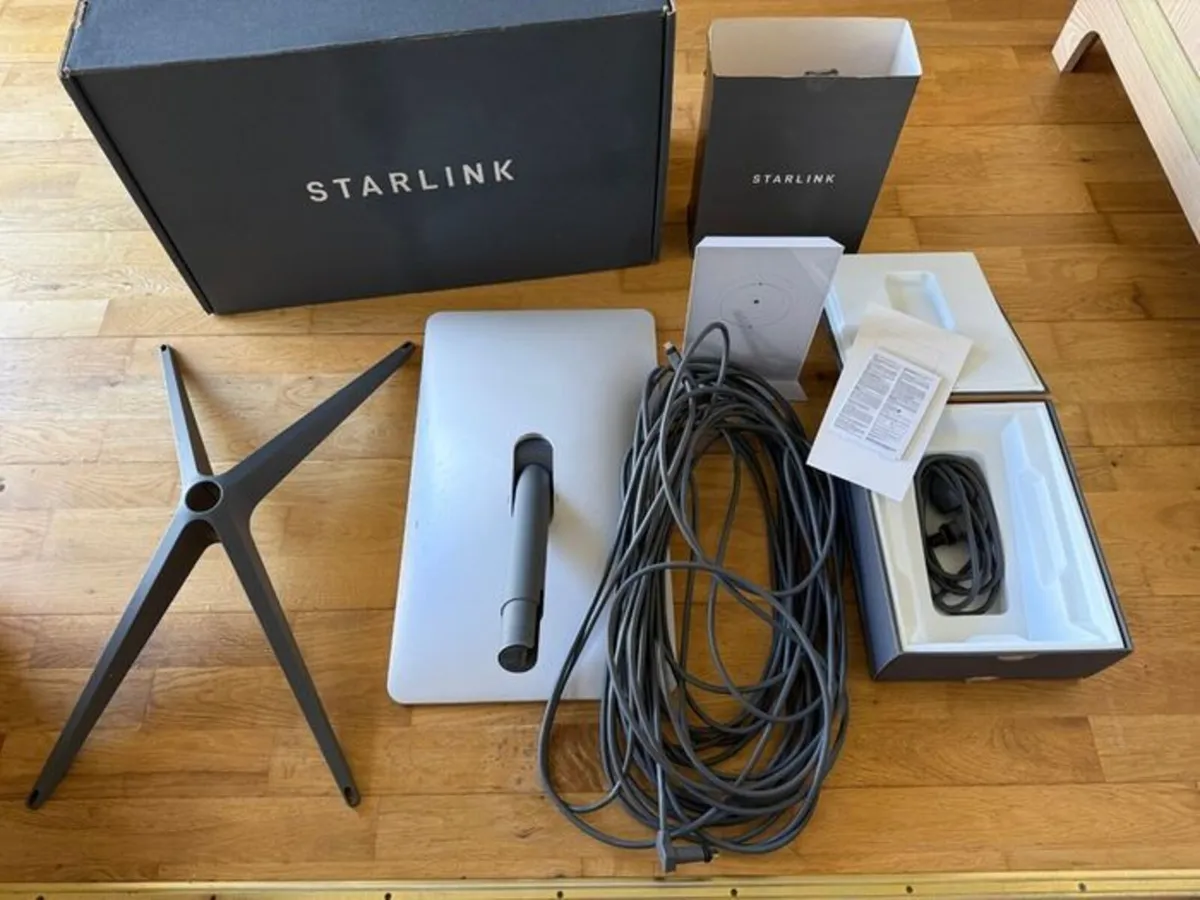 Starlink Actuated Broadband Dish with WiFi Router