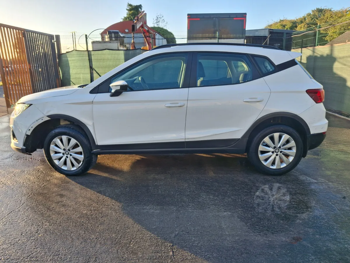 201 Seat Arona  1.0 Tsi  115bhp - Image 4