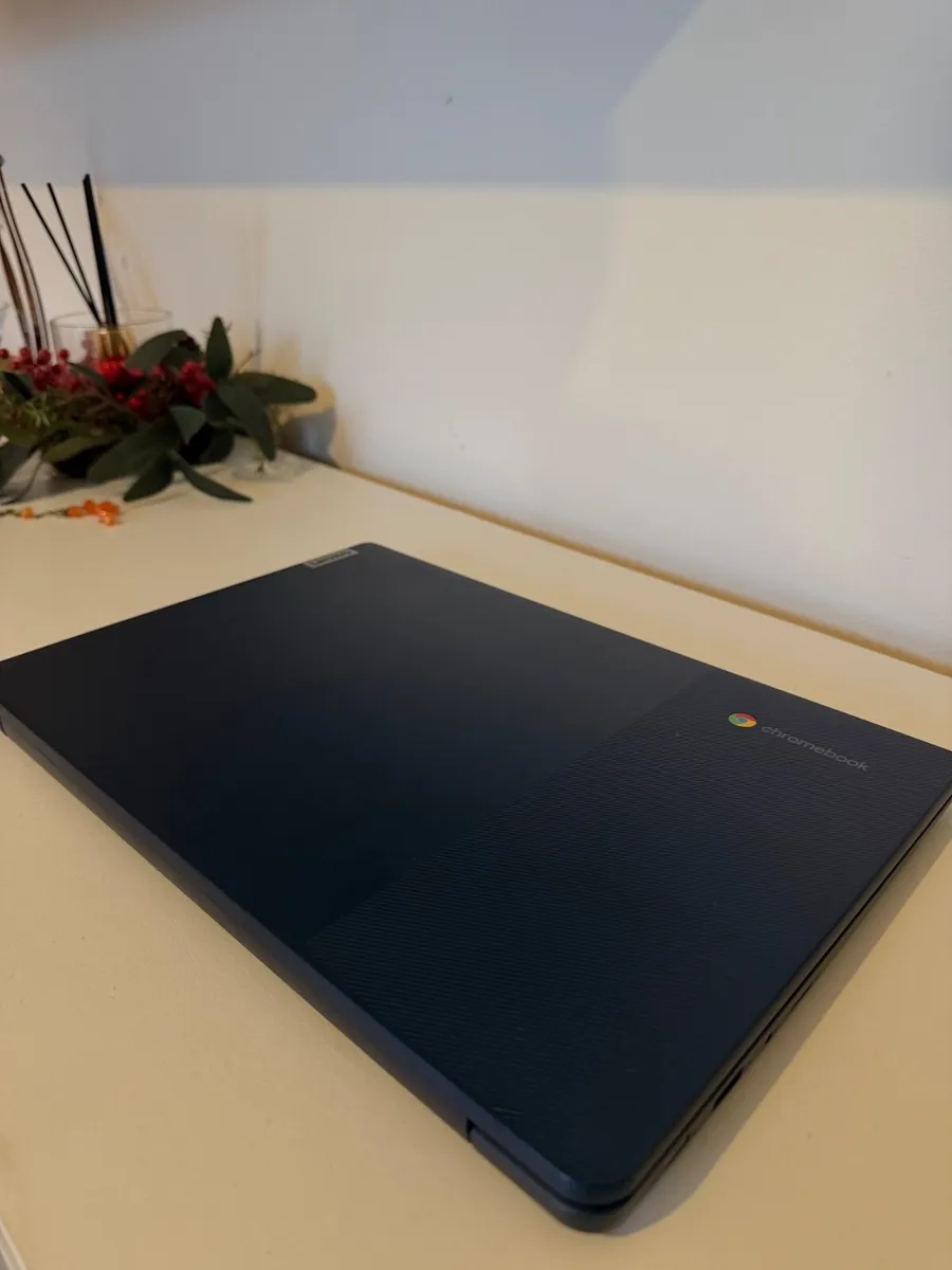 Lenovo IdeaPad Slim 3 Chromebook 14” – Blue - Image 3