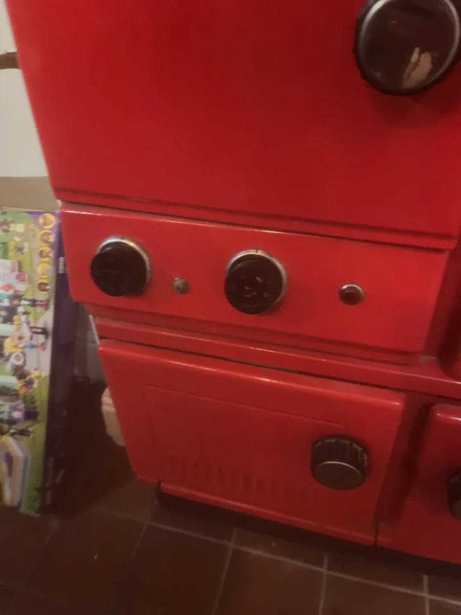 Stanley aga oil burning cooker - Image 3