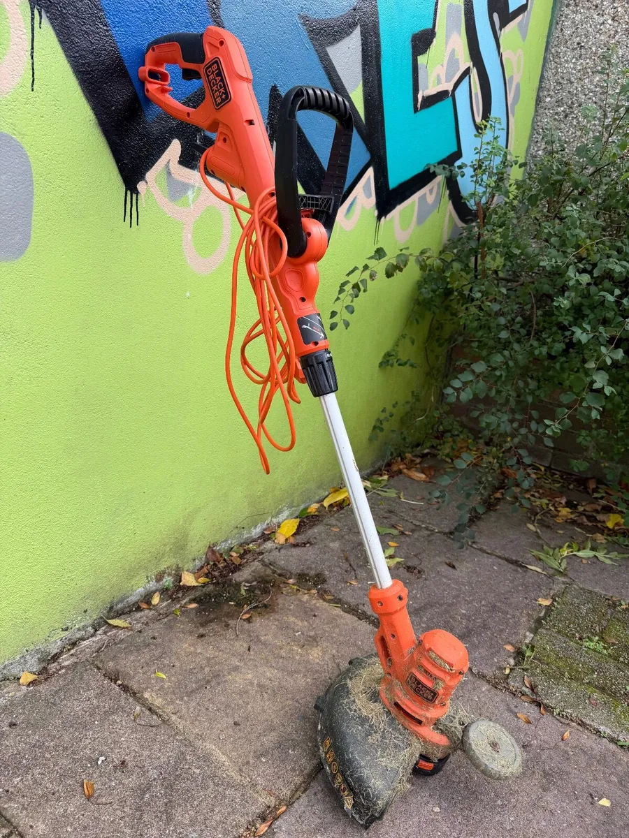 Trimmer/Edger Black&Decker - Image 1