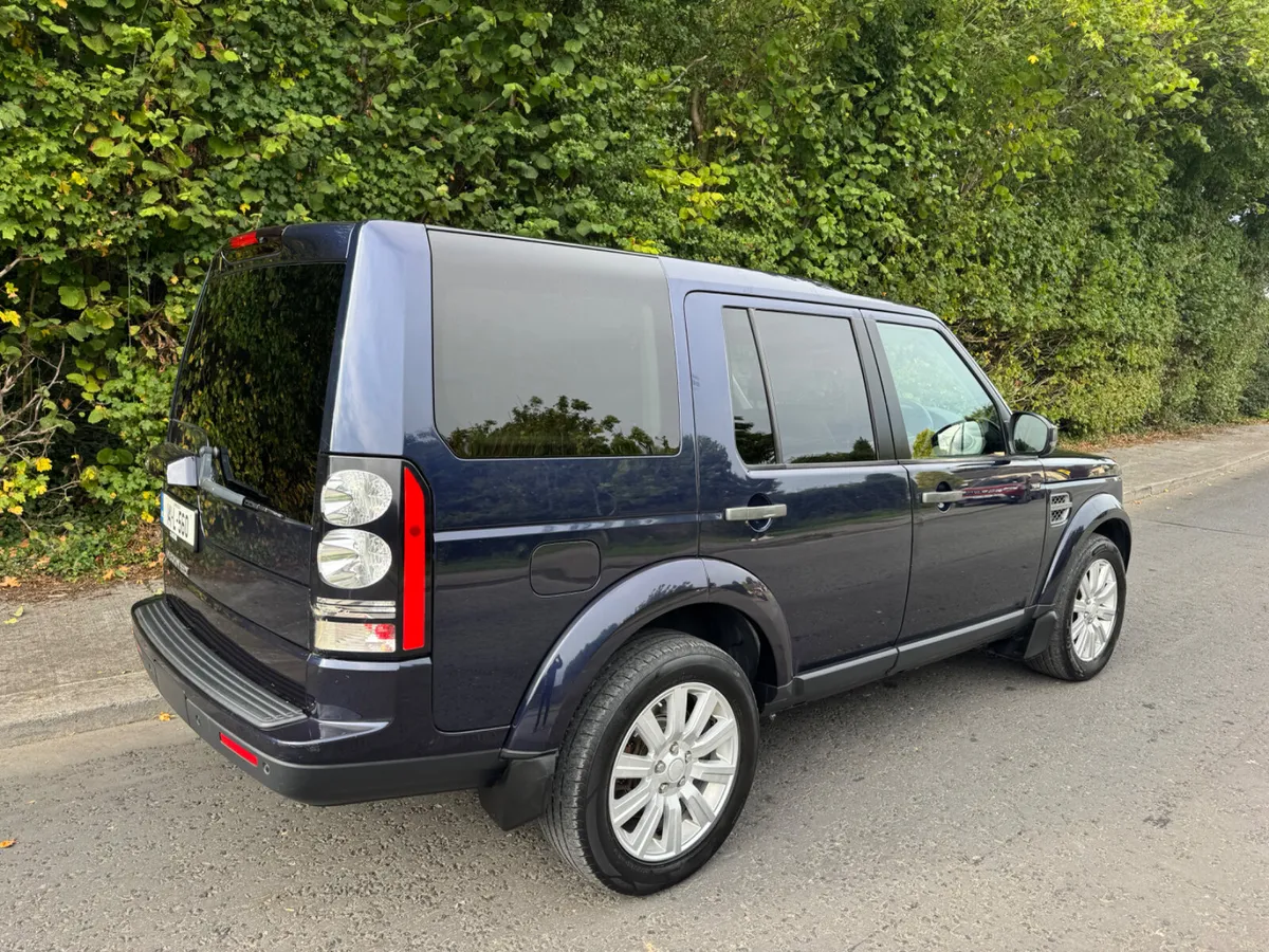 Land Rover Discovery Crewcab - Image 3