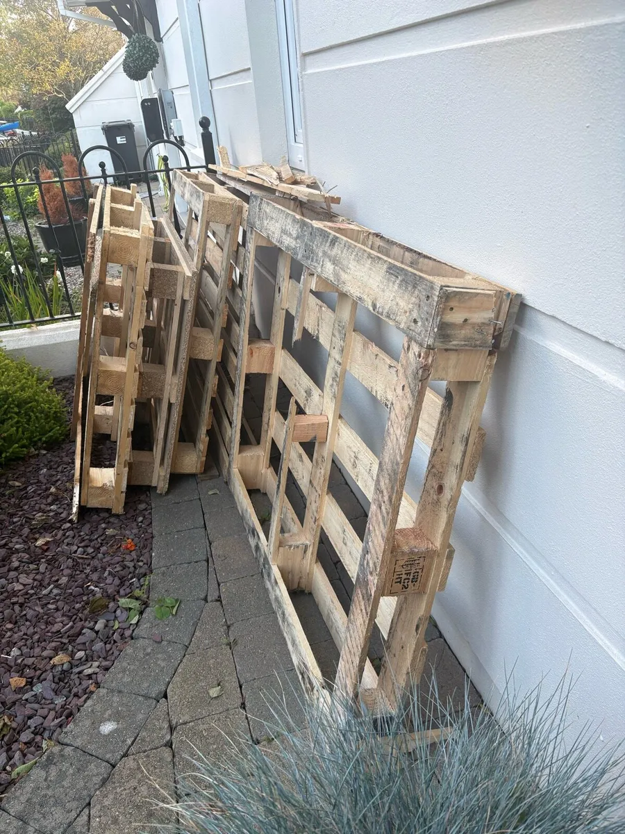 Pallets- free