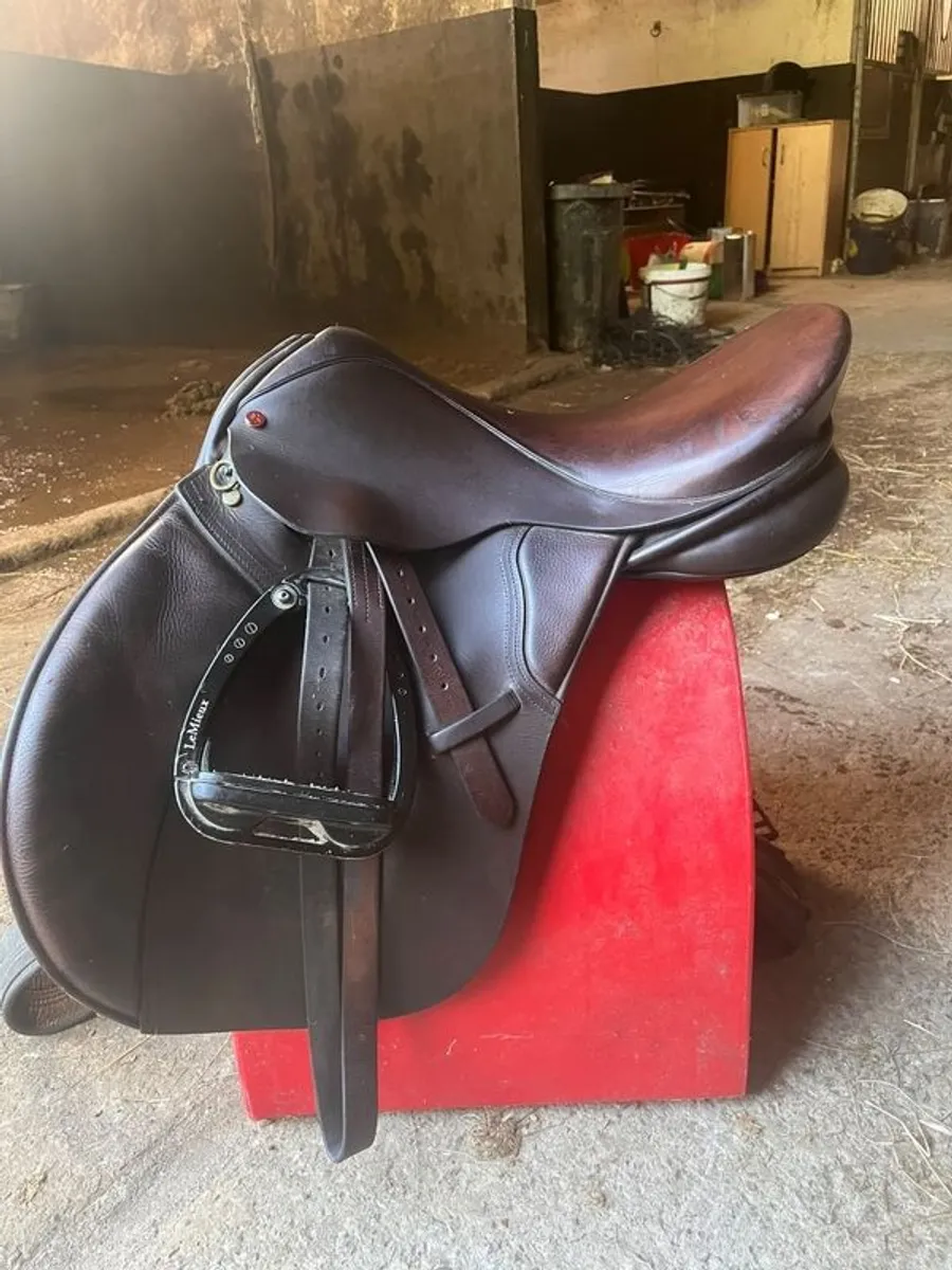 saddle 17.5 inch - Image 2