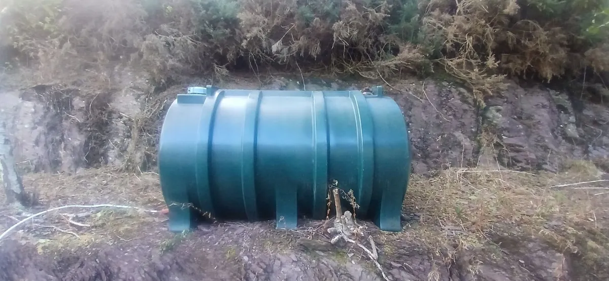 1000L Oil Tank - Image 3