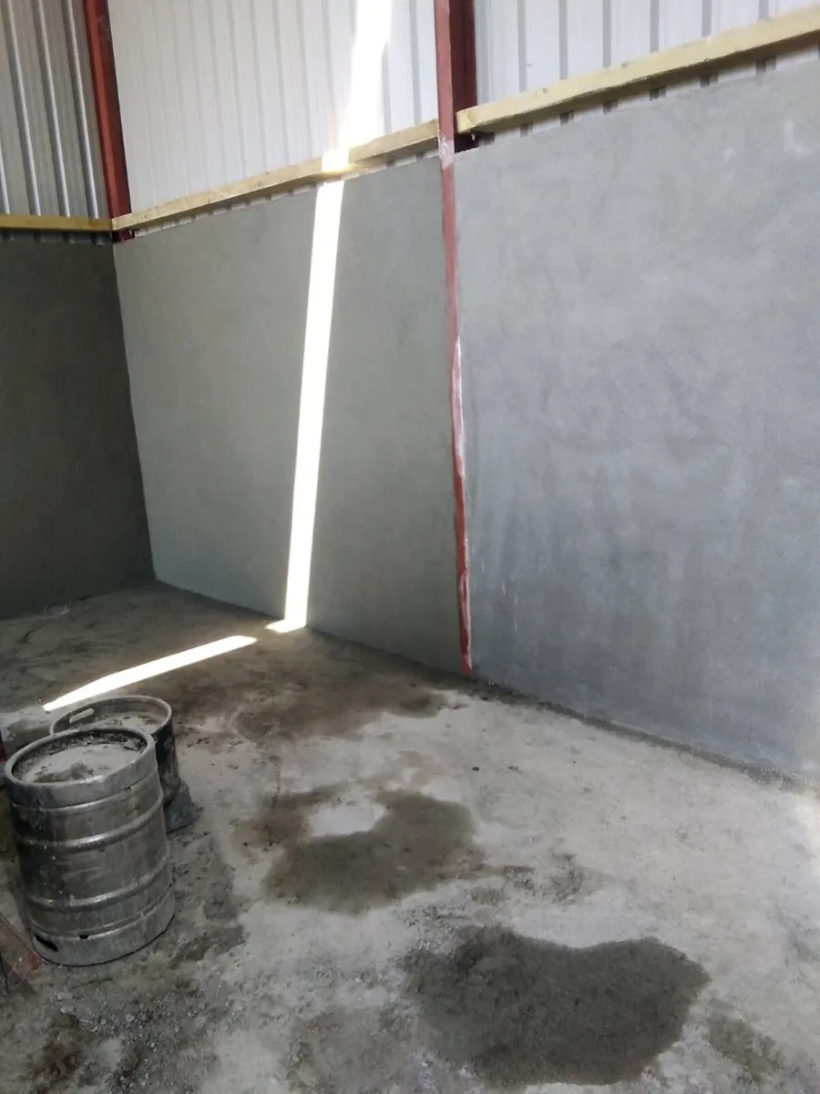 Plasterer - Image 2
