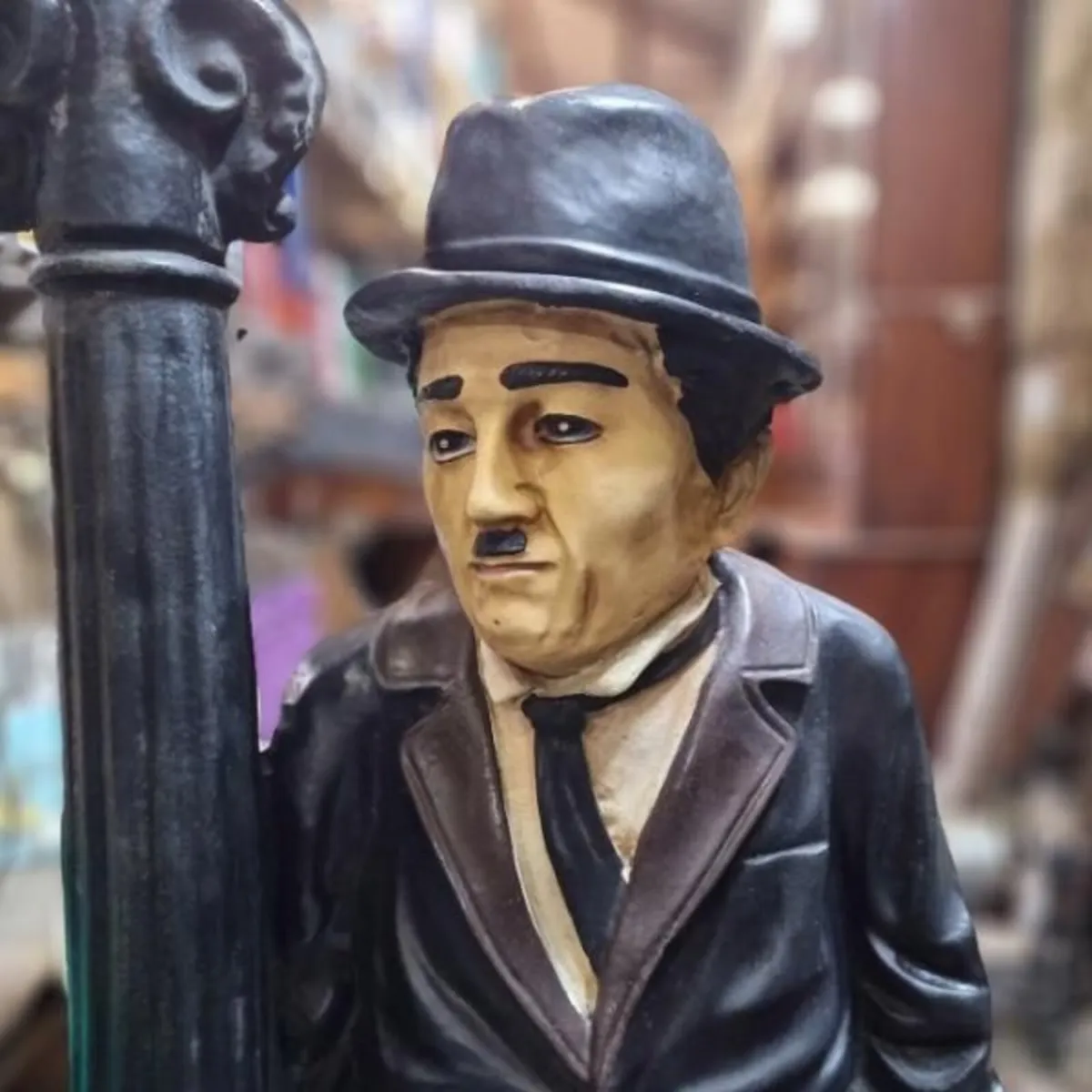 Charlie Chaplin Resin Statue With Lamp KAS1375 - Image 2