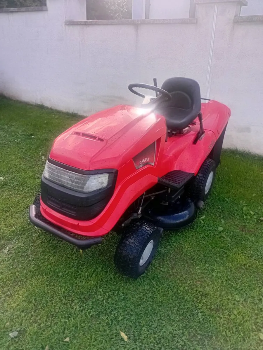 Ride on lawnmower - Image 2