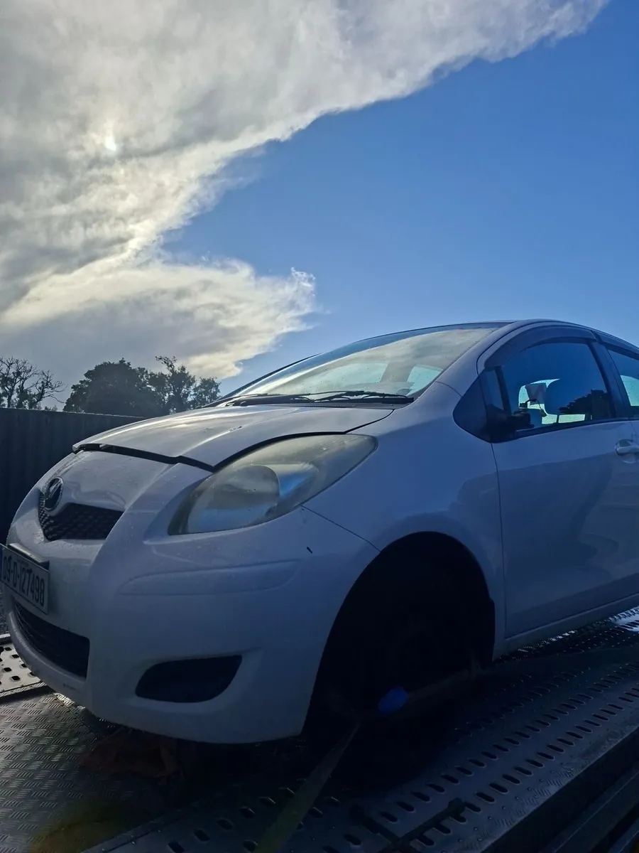 Toyota vitz 2009 - Image 2