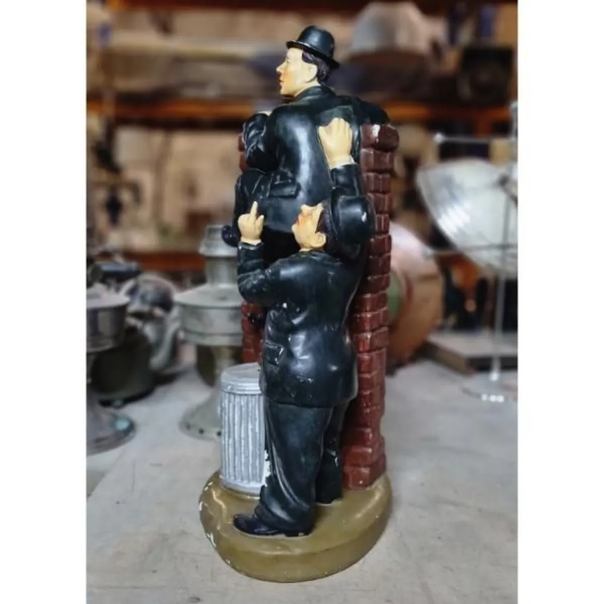 Laurel & Hardy Ceramic Statue KAS1374 - Image 2
