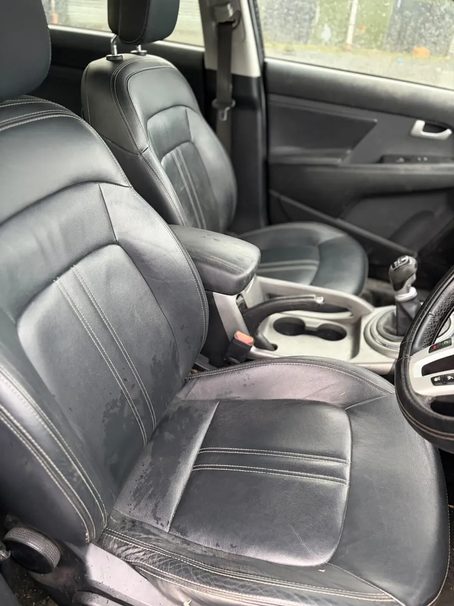 2015 Kia sportage - Image 3