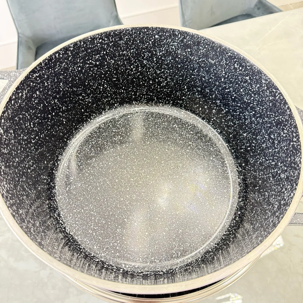 Two Pots for cooking - Image 4