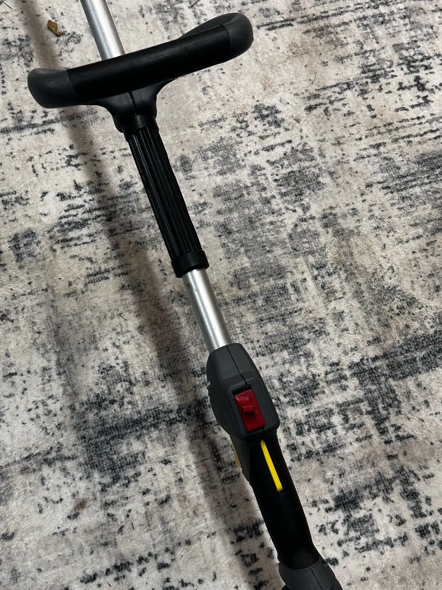 Honda 4 stroke strimmer - Image 3