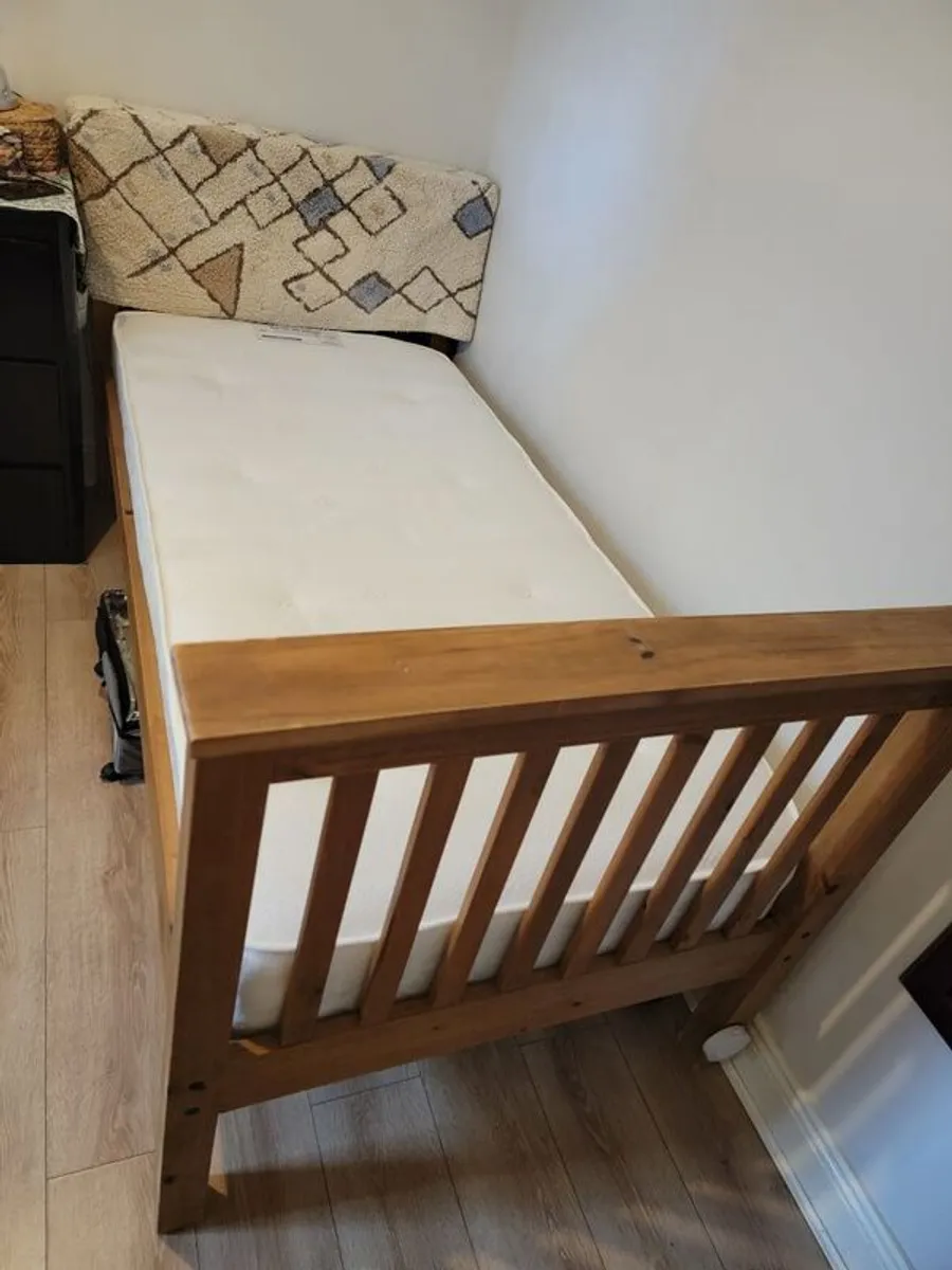 Single bed  with Mattres - Image 2