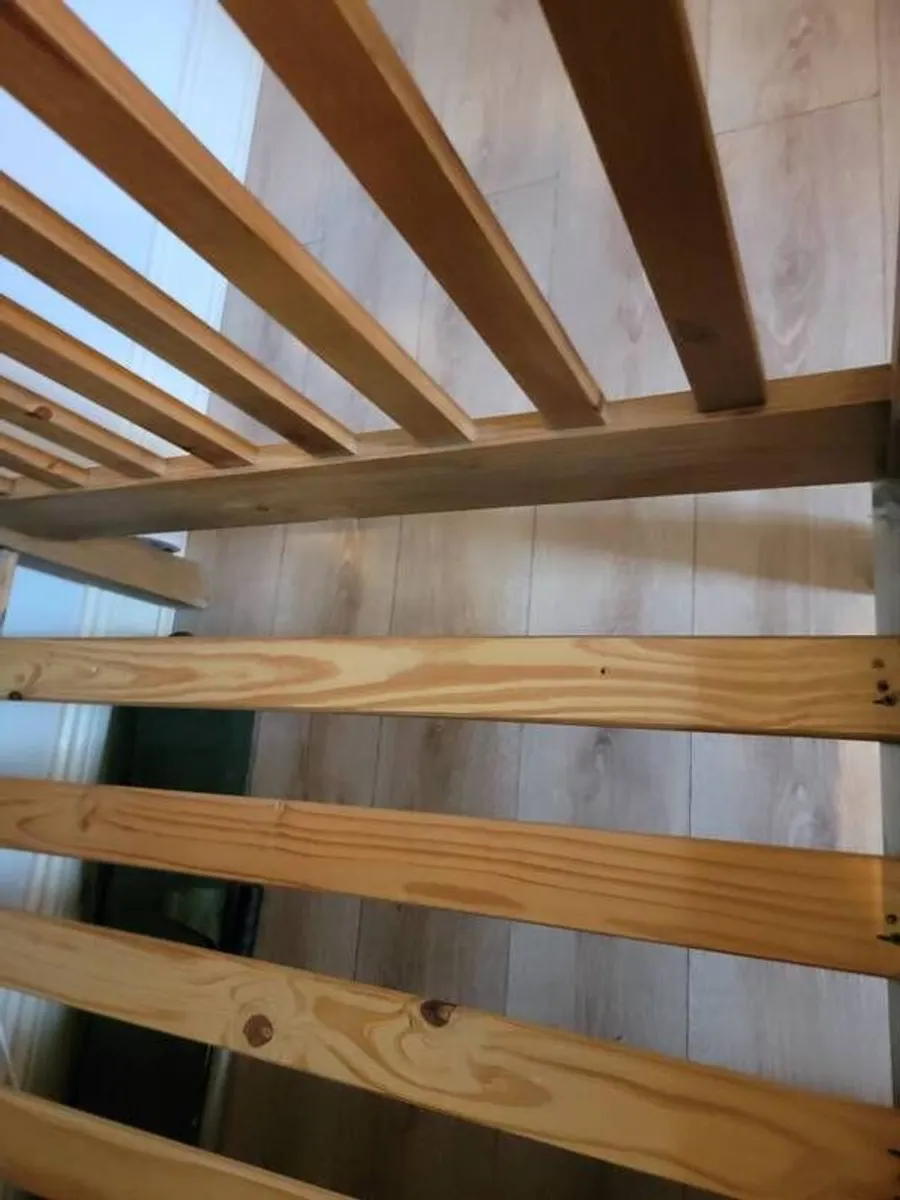 Single bed  with Mattres - Image 3