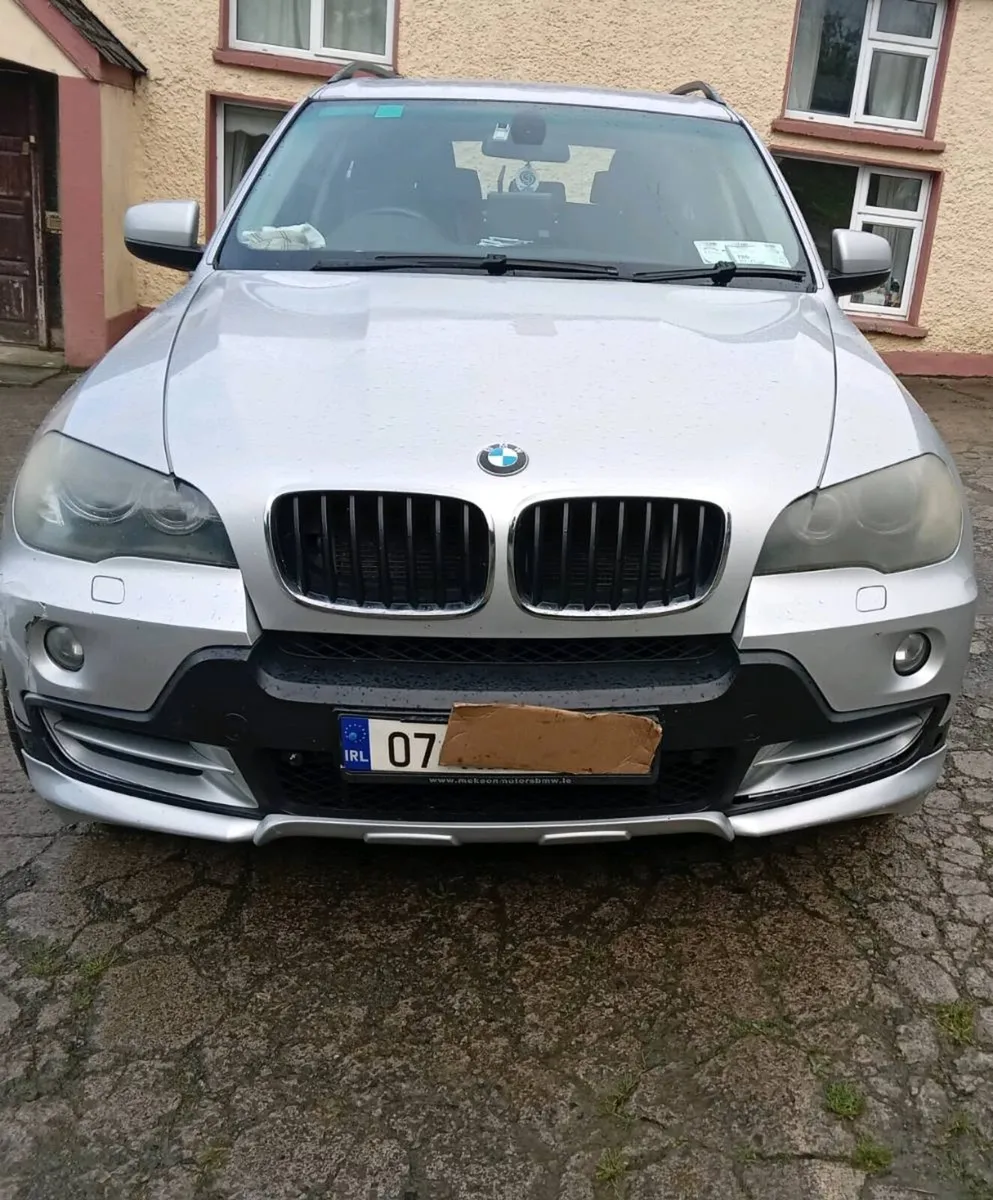 BMW X5 - Image 1