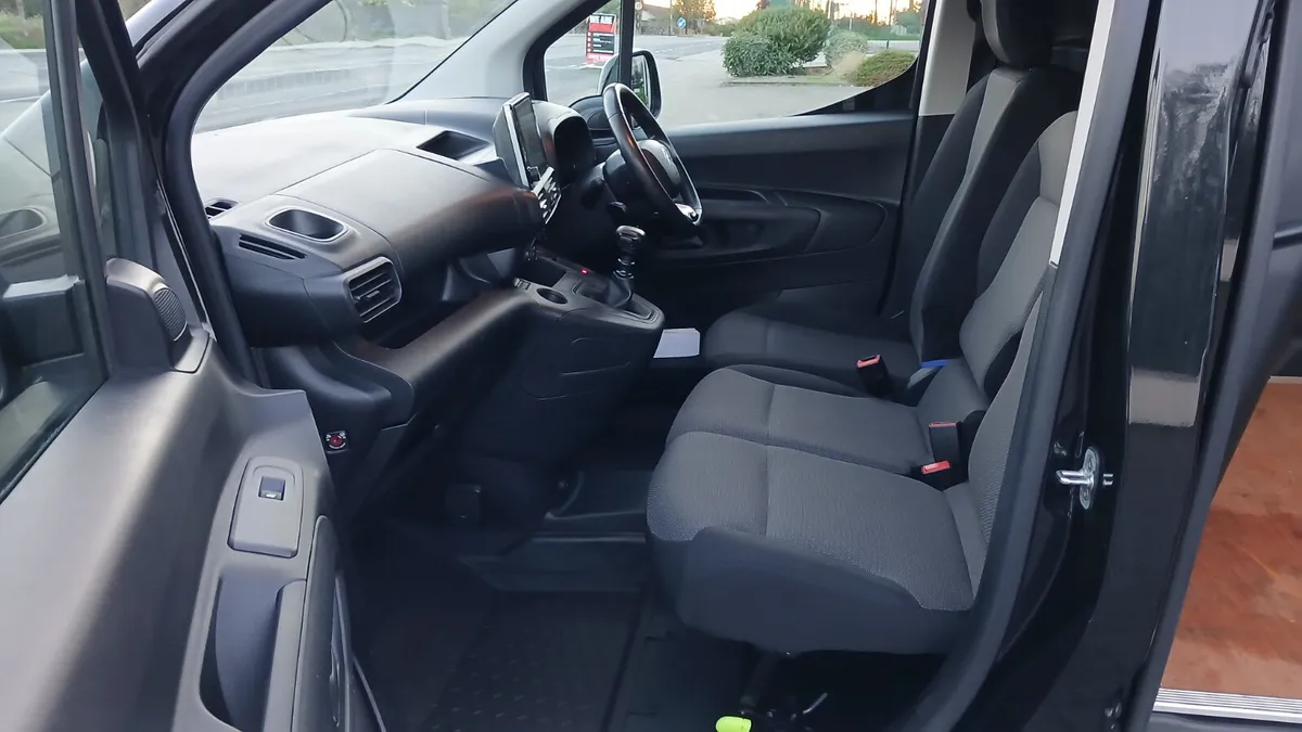 2022 BERLINGO LWB ENTERPRISE 100BHP, V TIDY - Image 4
