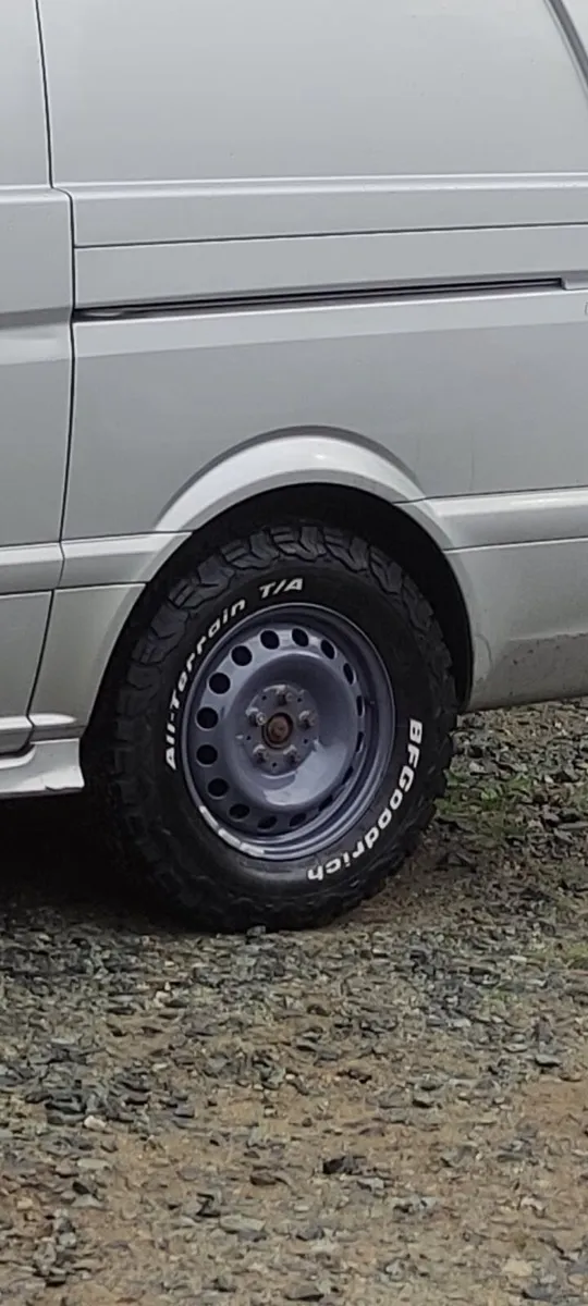 Van wheels and tyres - Image 1
