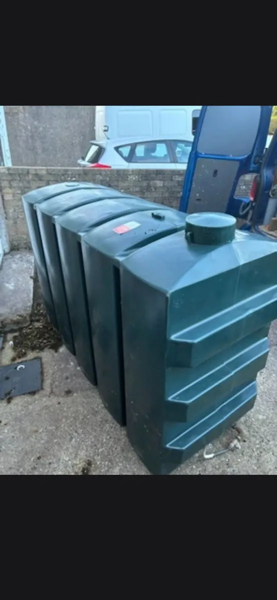 Oil tank - Image 3