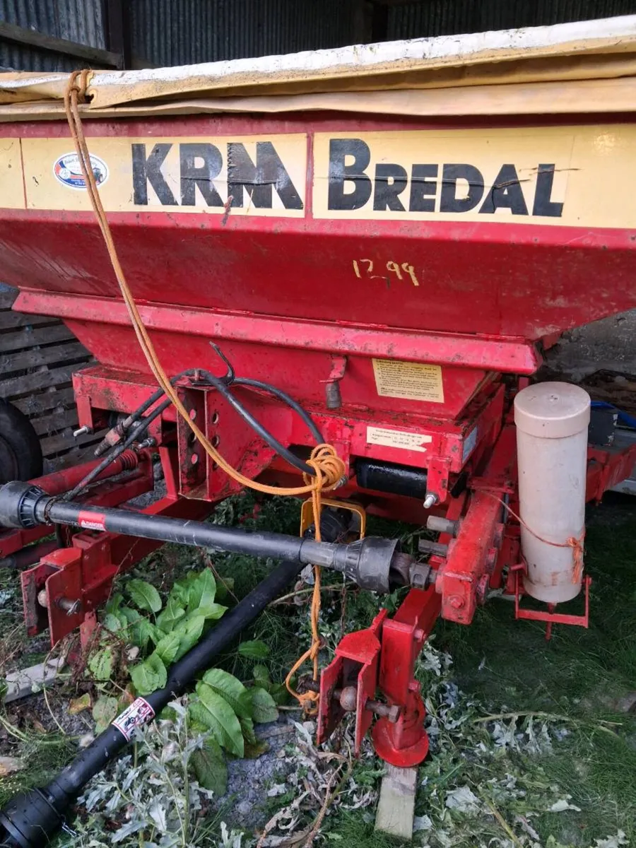 Lime spreader - Image 1