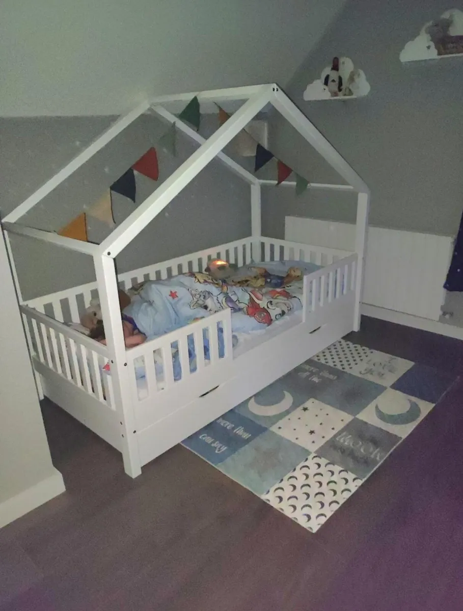 Kids Bed - Image 1