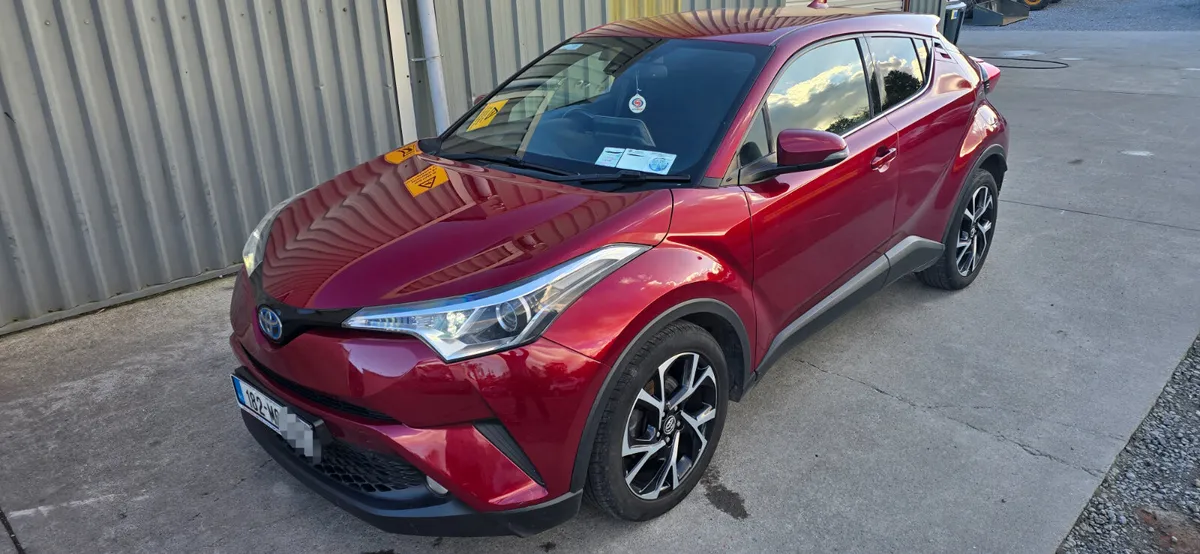 182 TOYOTA CH-R HYBRID - Image 1