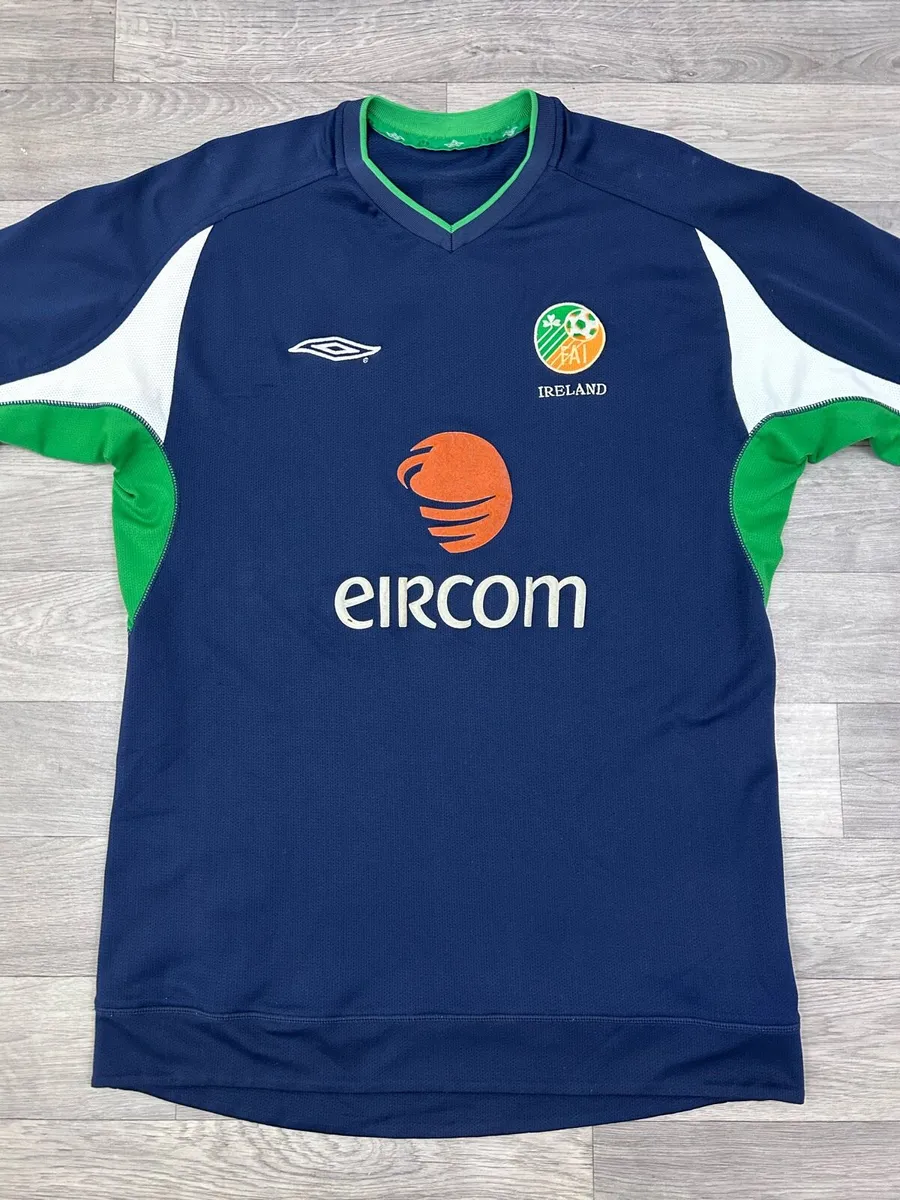 Vintage 2002 Ireland Training Jersey Shirt Mens M - Image 2