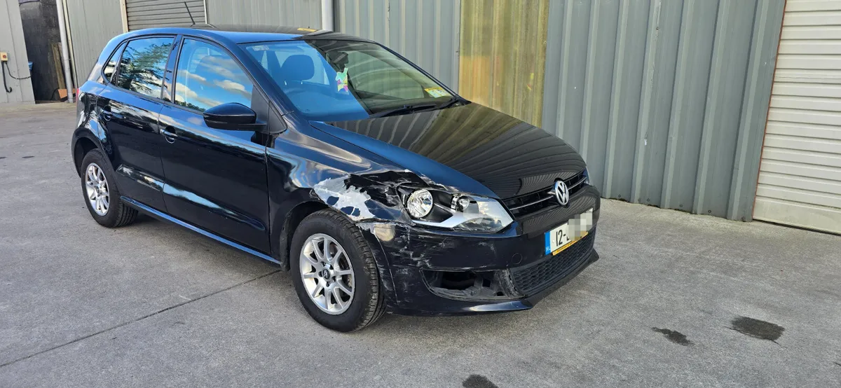 12 VW POLO AUTO - Image 4
