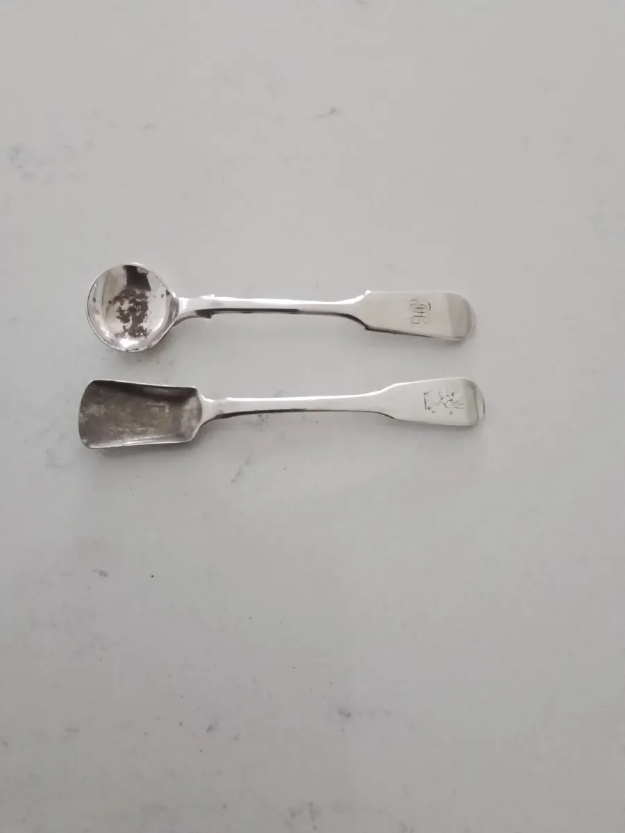 Miniature salt spoons - Image 1