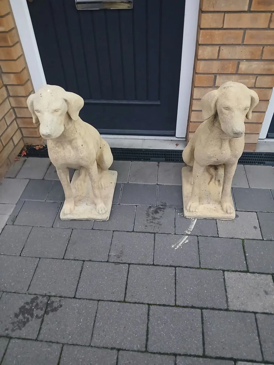 Life size in sandstone - Image 1