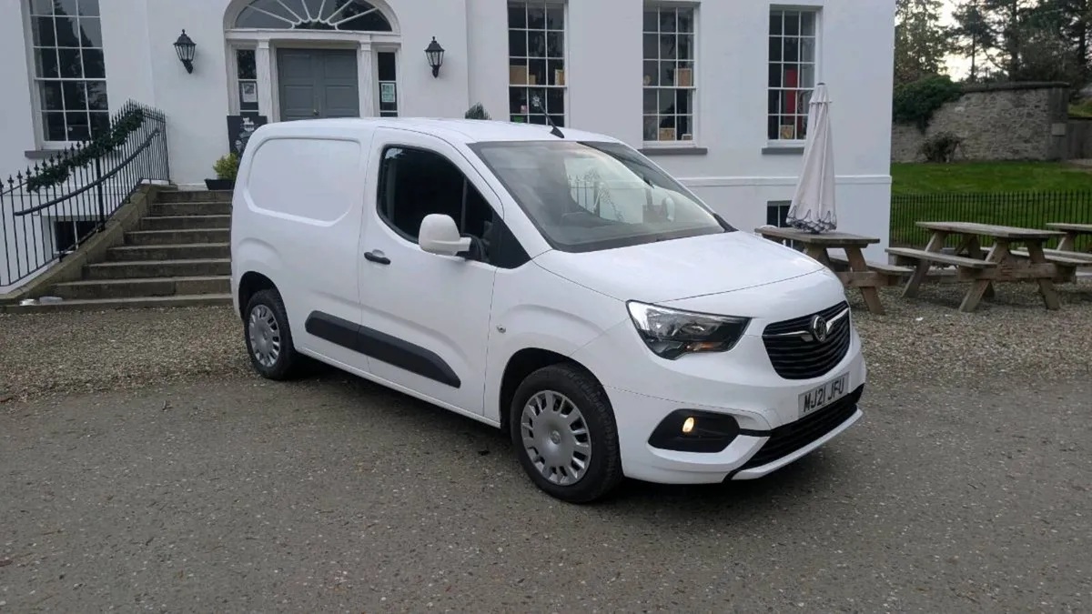 2021 vauxhall combo sportive - Image 1