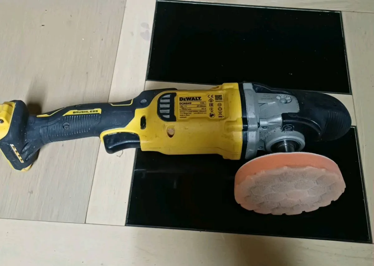 Dewalt car polisher - Image 1