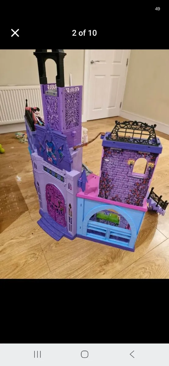 Monster high school - Image 1