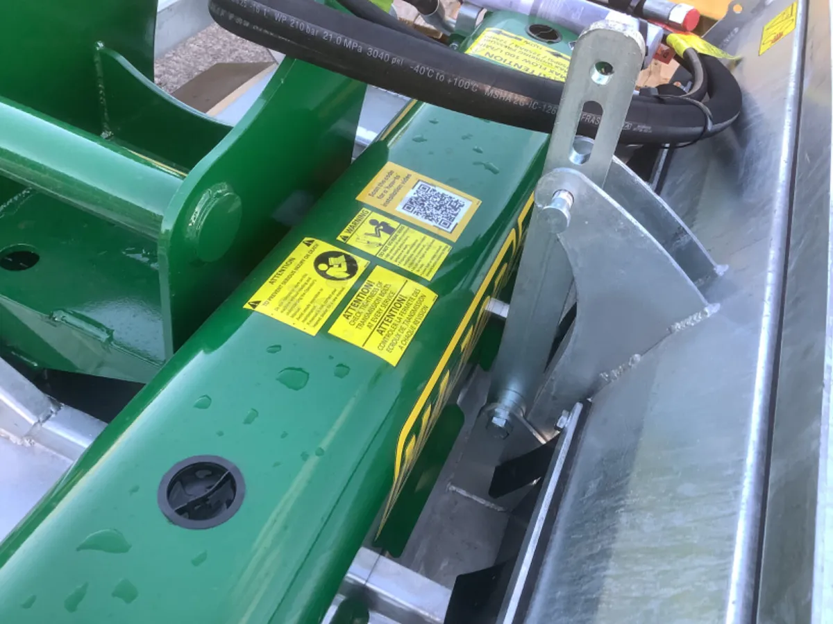 New Major Hedgecutter digger mount head - Image 4