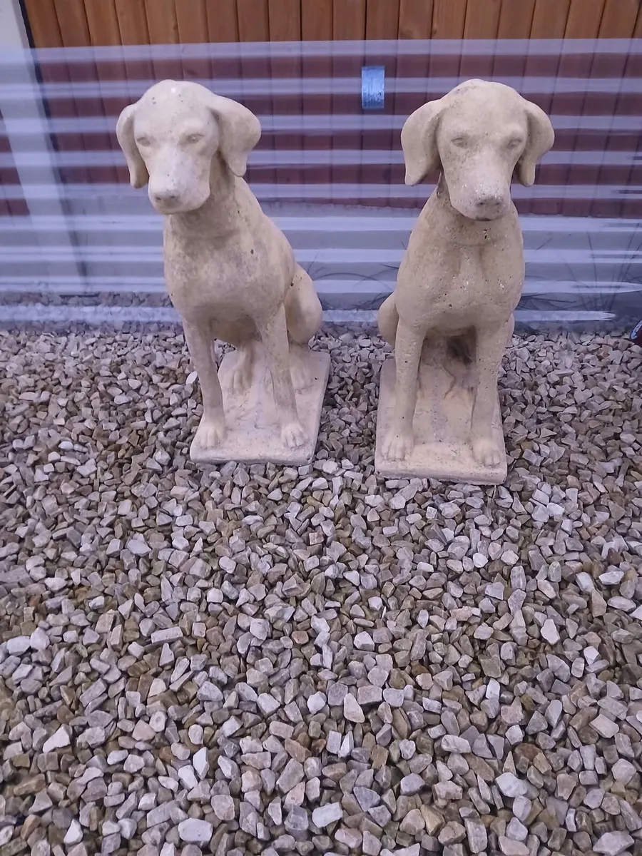 2 life size made from sandstone - Image 2