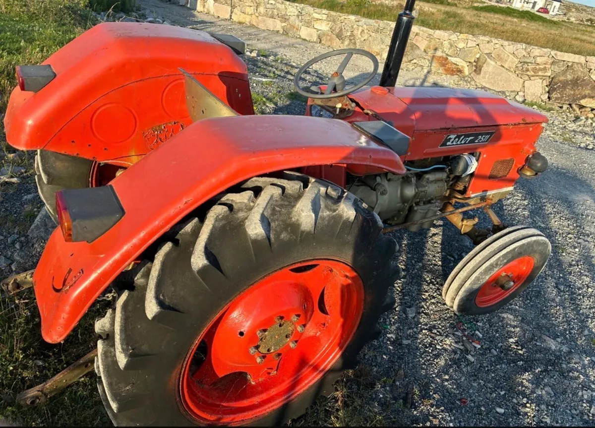 Zetor 2511 tractor - Image 4