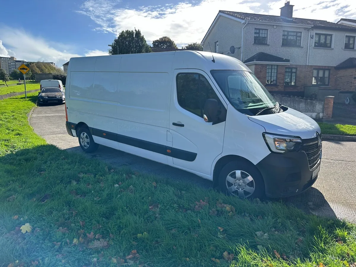 Renault Master - Image 1