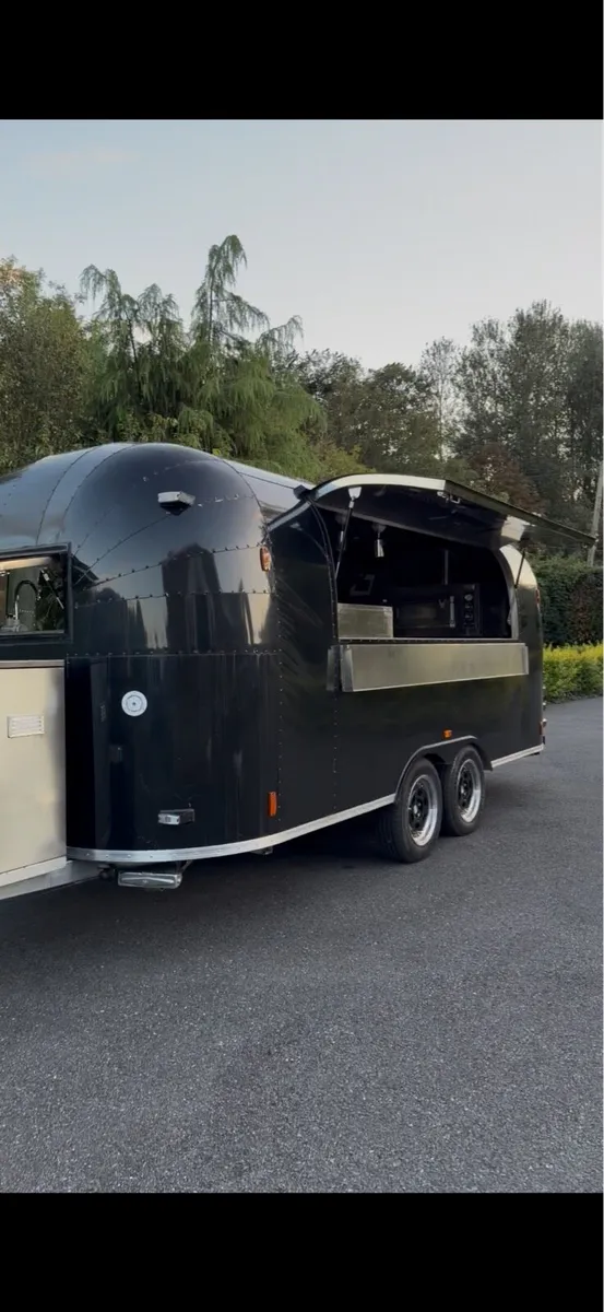 Catering trailer Air stream - Image 2